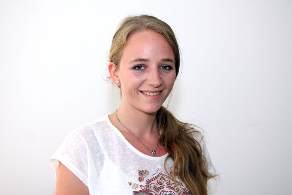 Pharmazeutisch-kaufmännische Angestellte PKA in Ausbildung Anna-Lena Müller